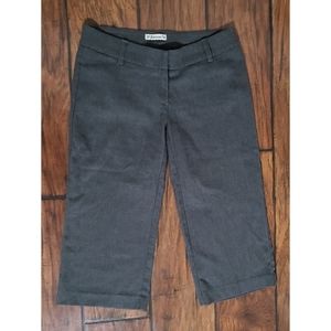 Juniors XS Dark Grey Capris